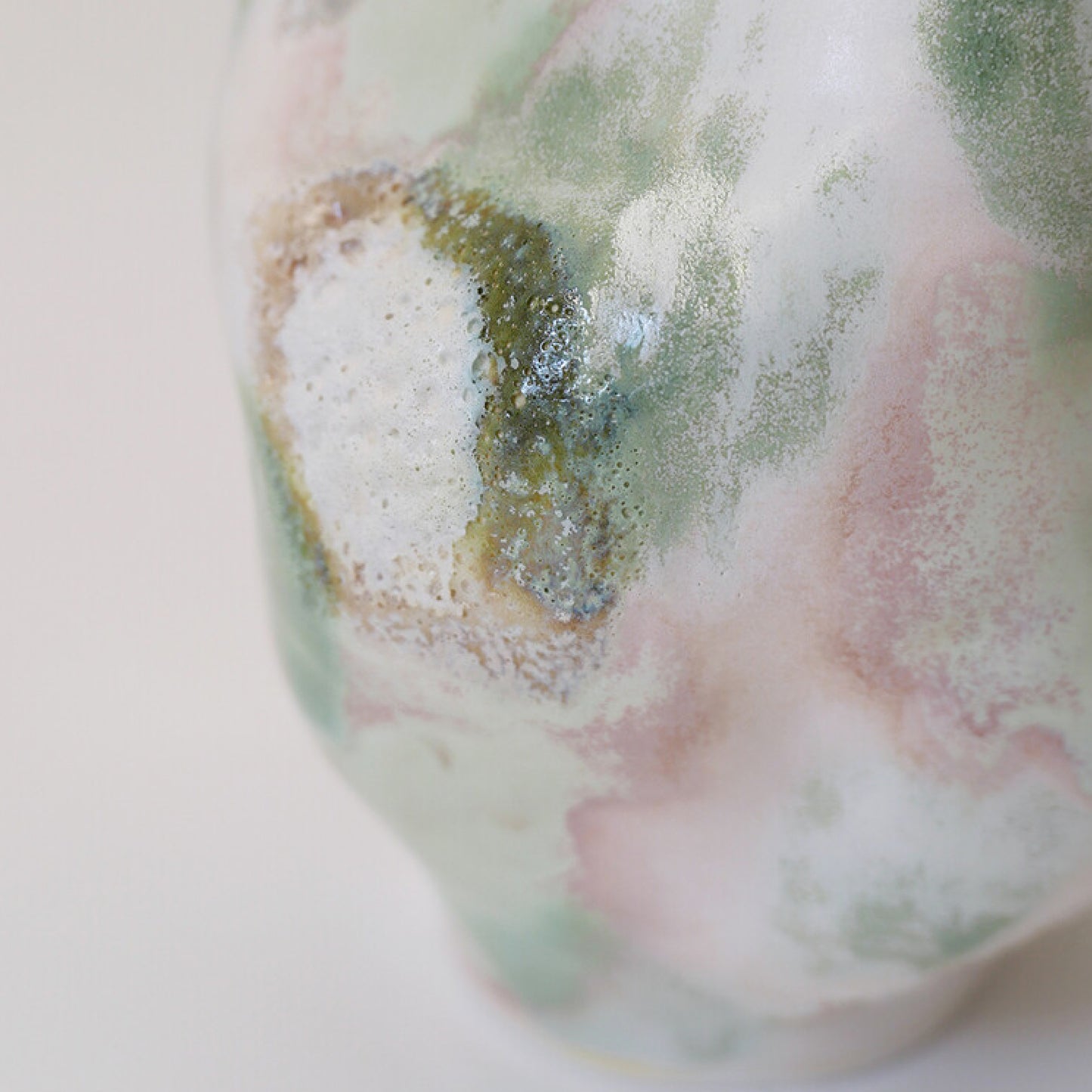 Curve vase