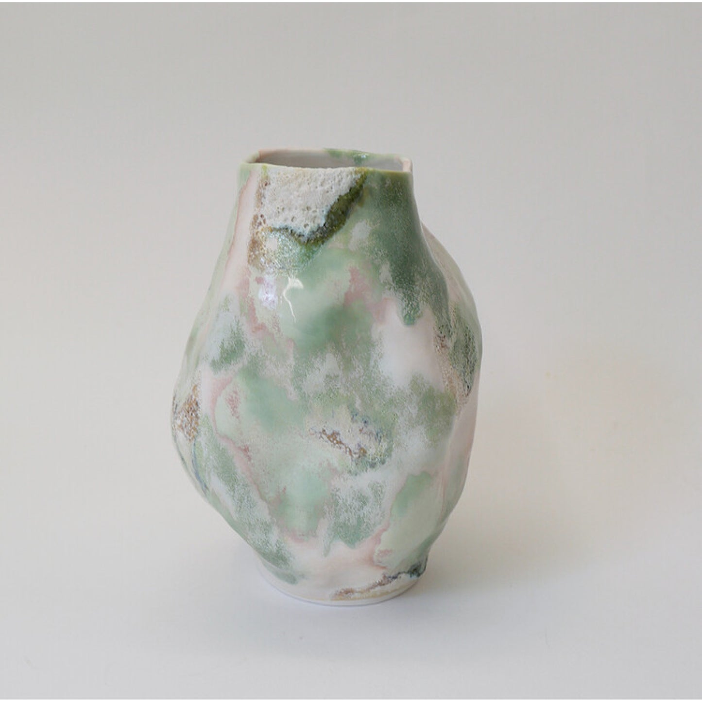 Curve vase