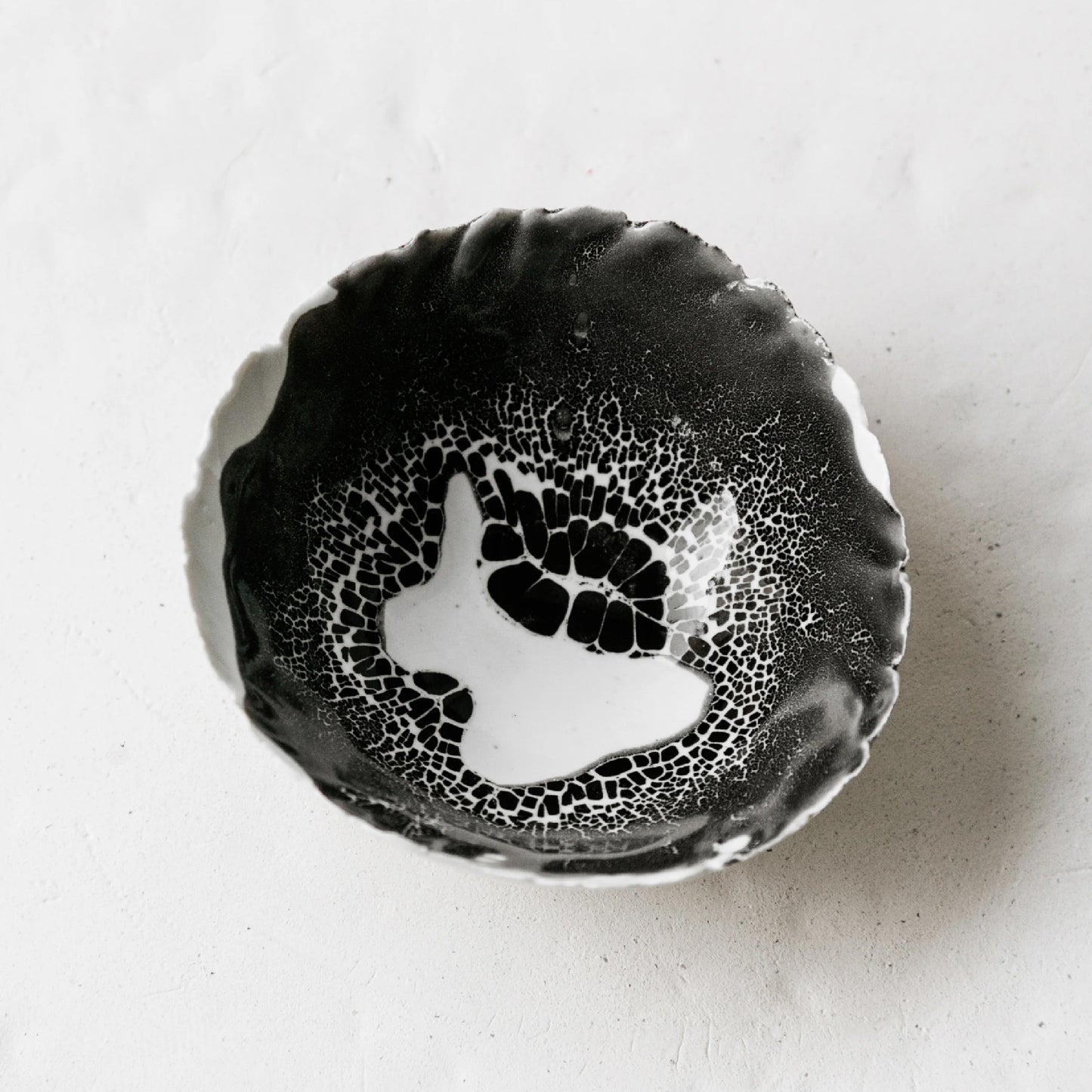 Eggshell dish