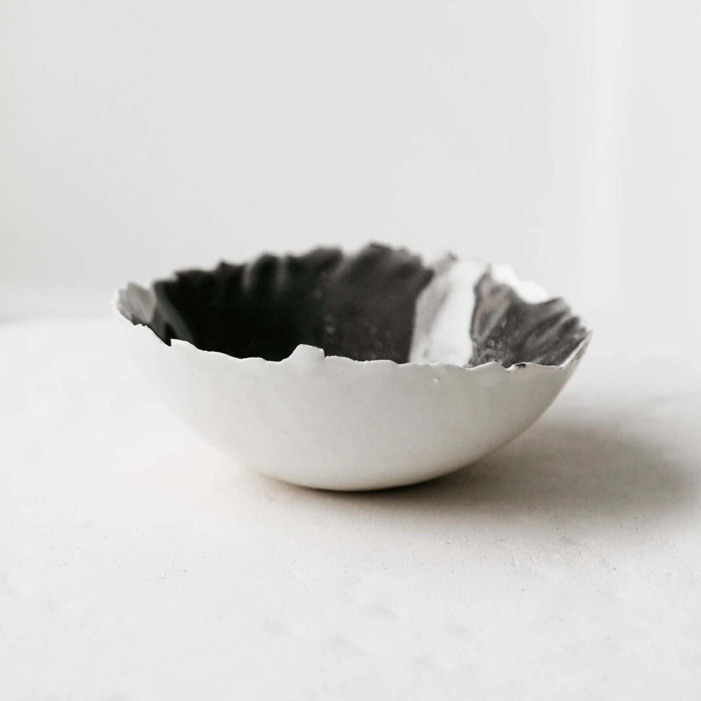 Eggshell dish