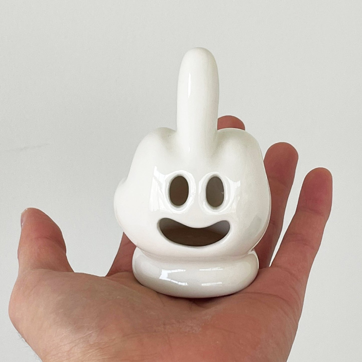 Hand sign ring holder
