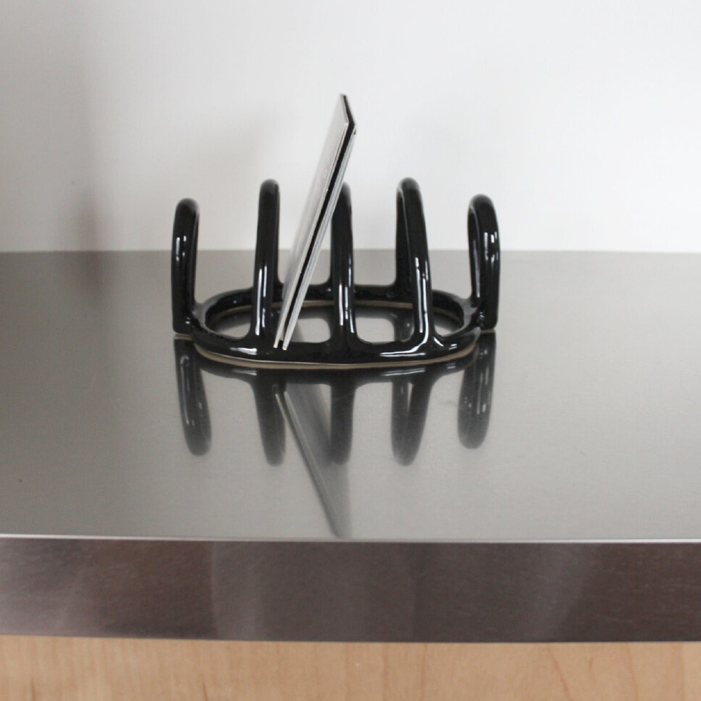 Noir bookshelf