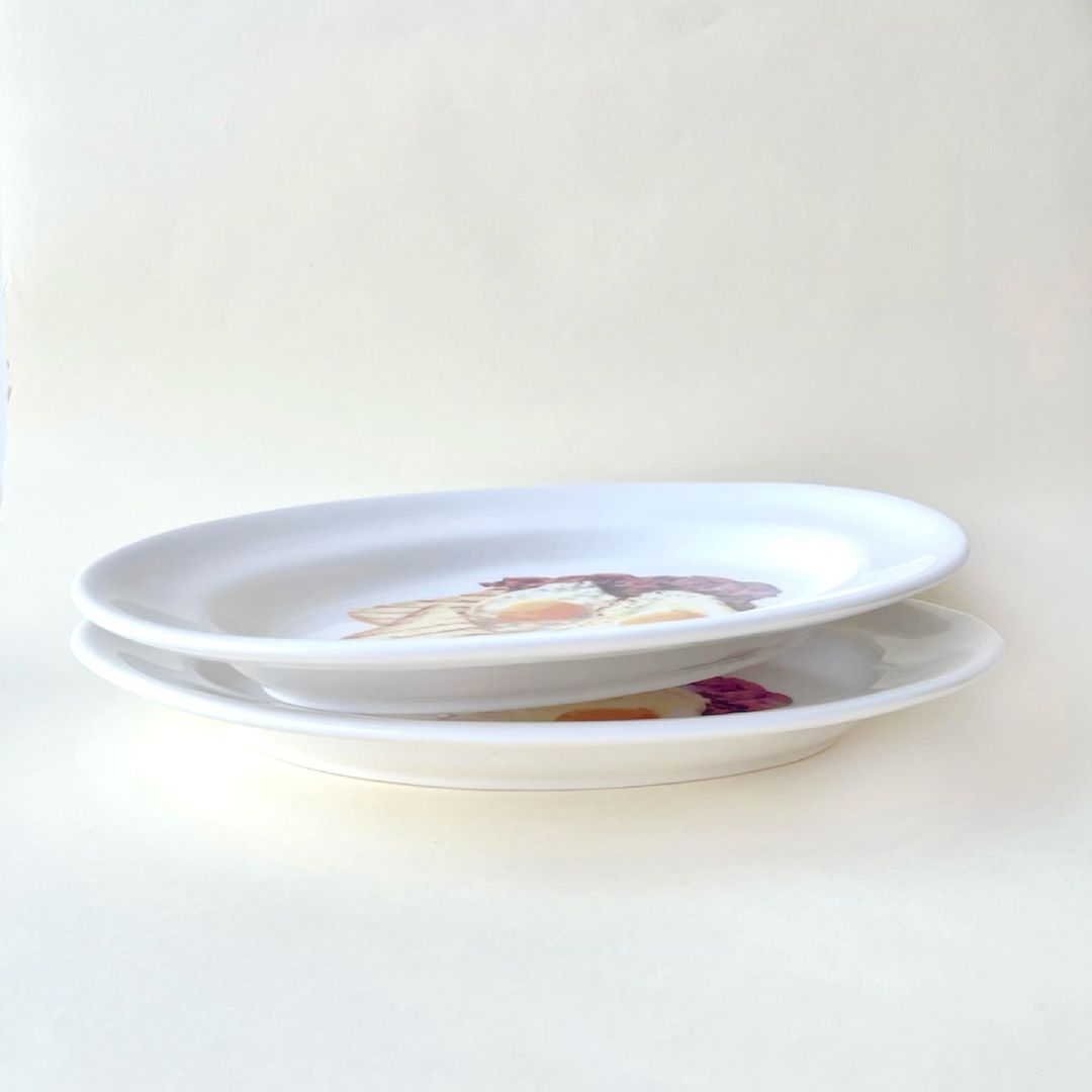 American breakfast oval dish