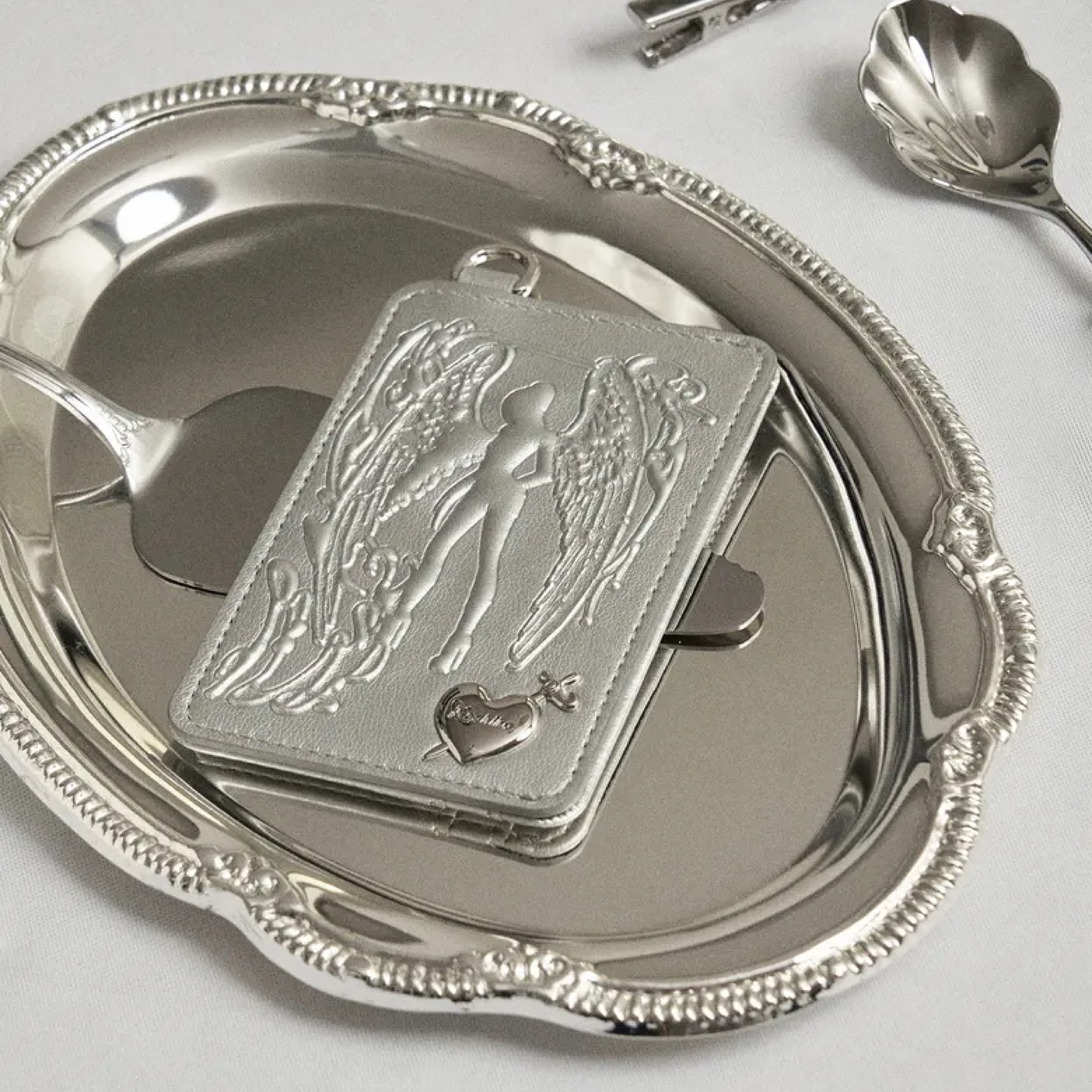 Angel heart card holder