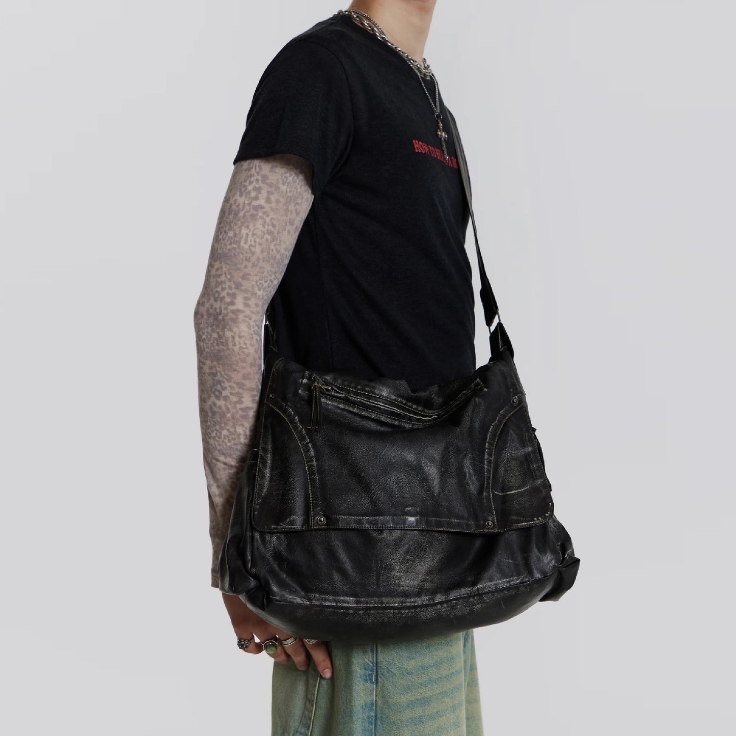 Ash Messenger Bag