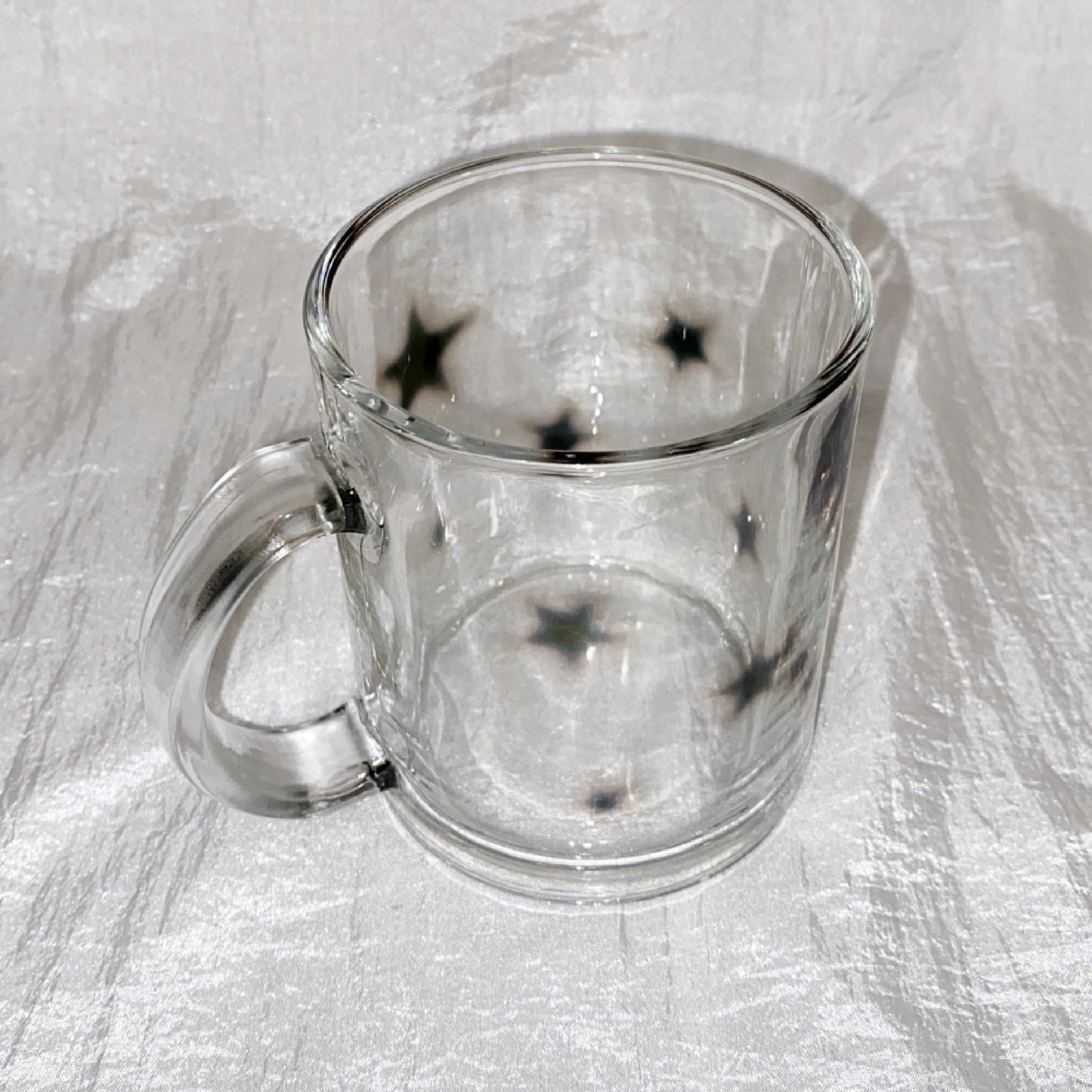 Black star glass mug