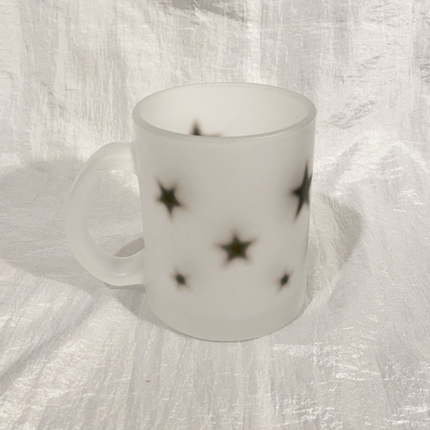 Black star glass mug