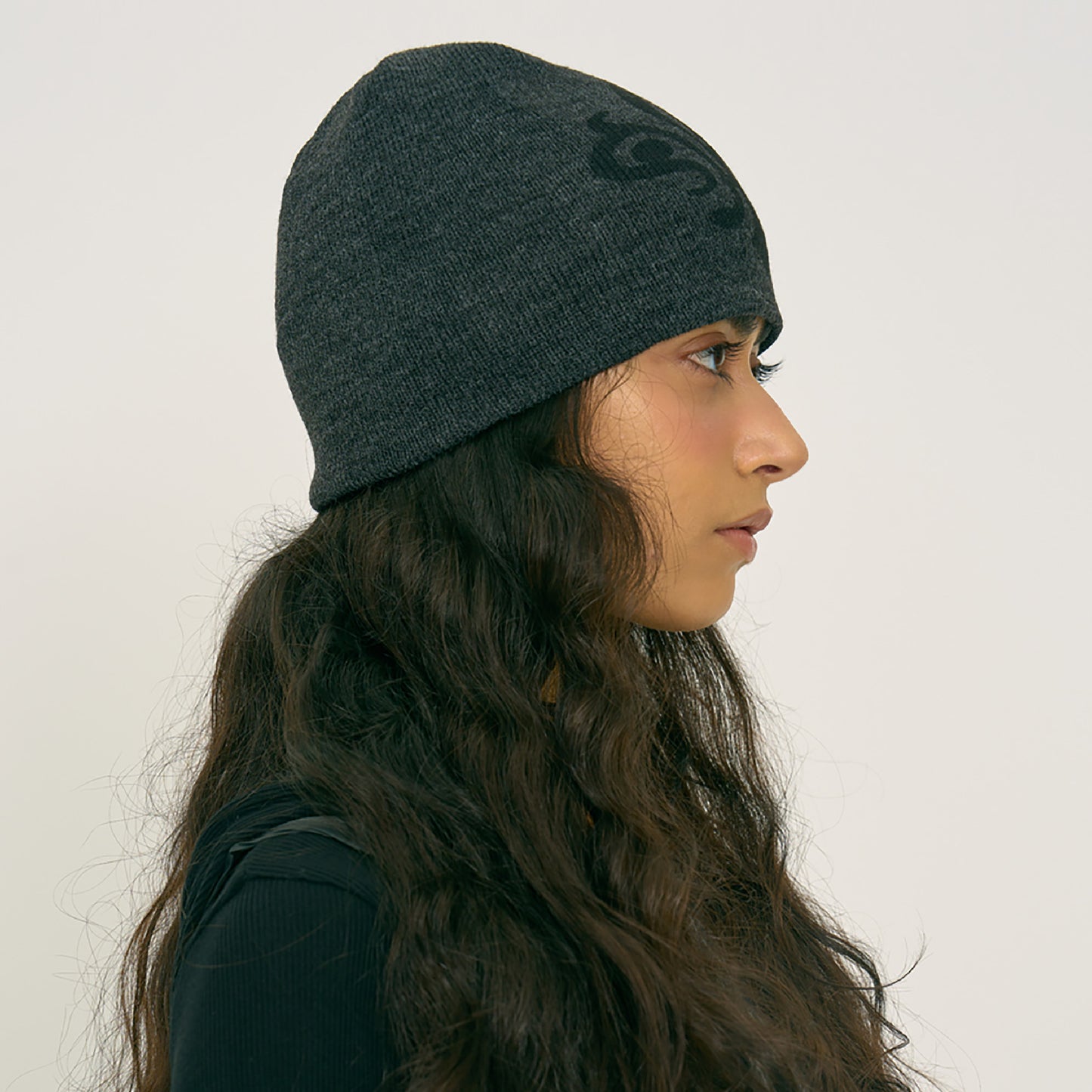 Jugendstil charcoal beanie