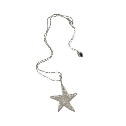 Swirling star necklace