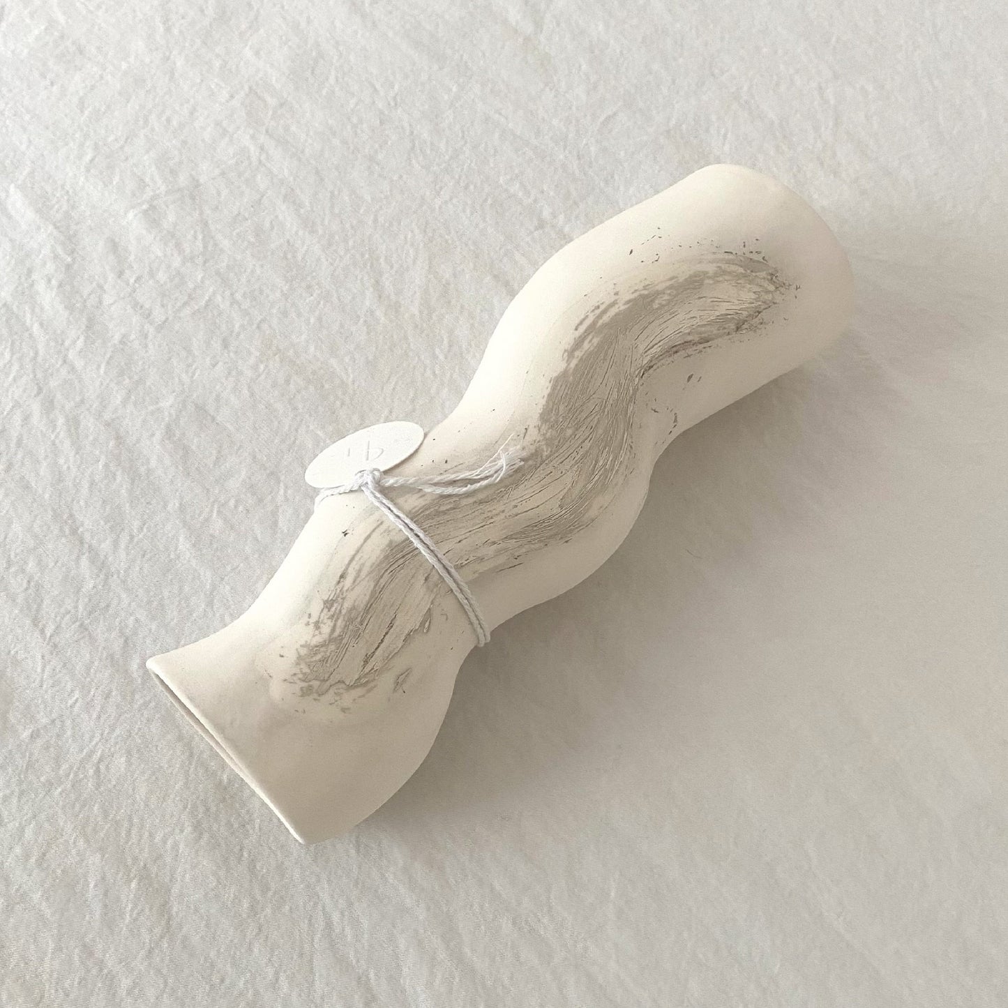 Wavy vase