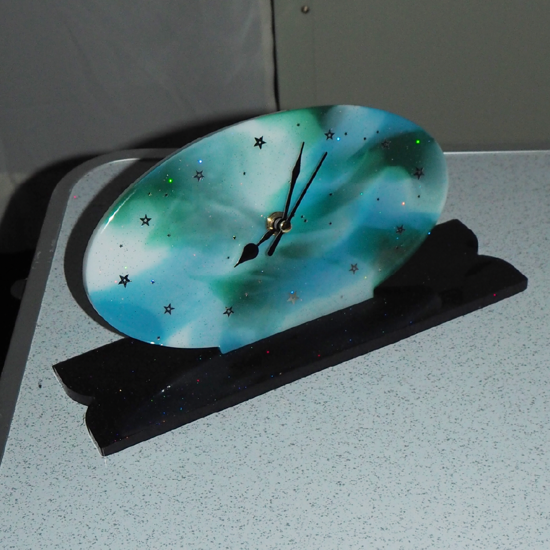 Earth table clock