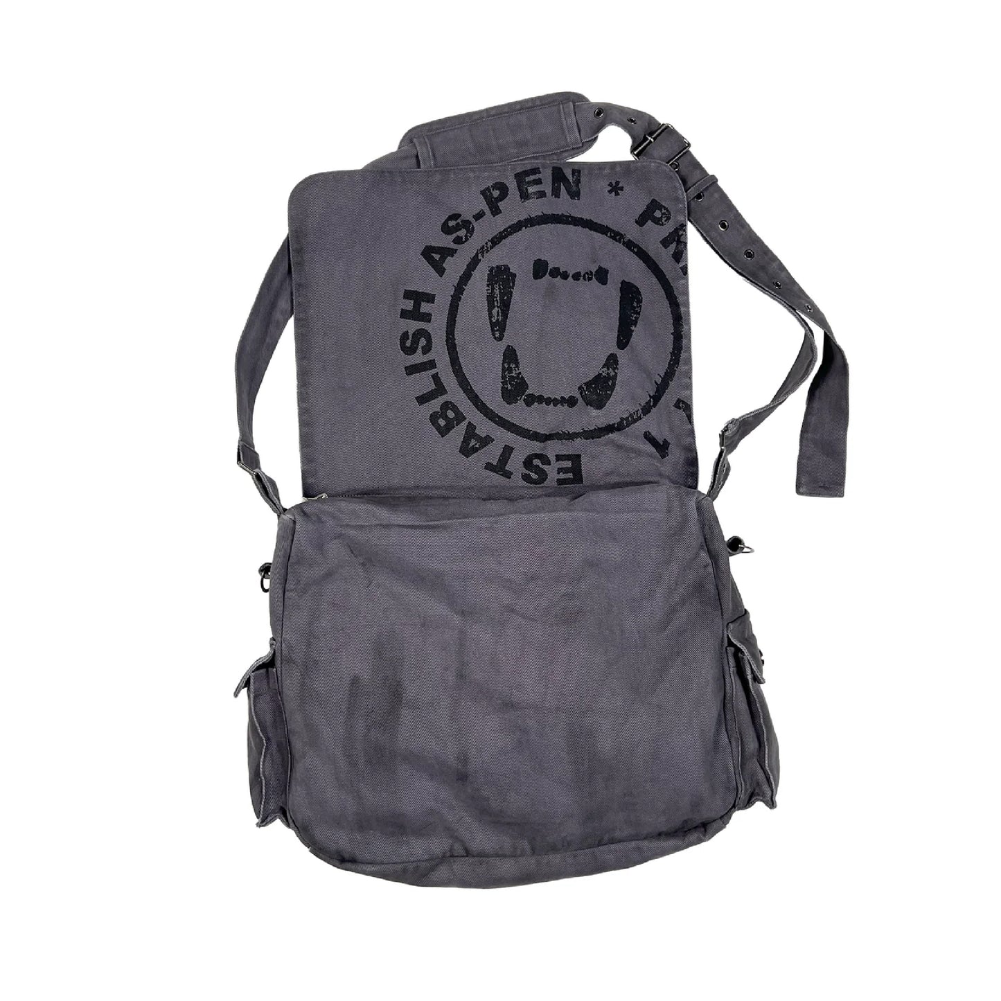 Pathfinder messenger bag